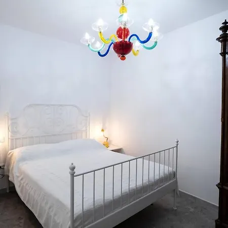 Casa Tipica Nel Borgo Antico *
